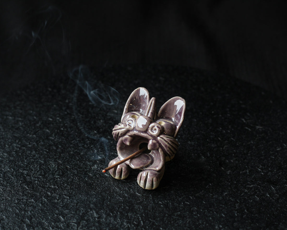 Dark Purple mini Wamao 瓦猫 - Incense holder