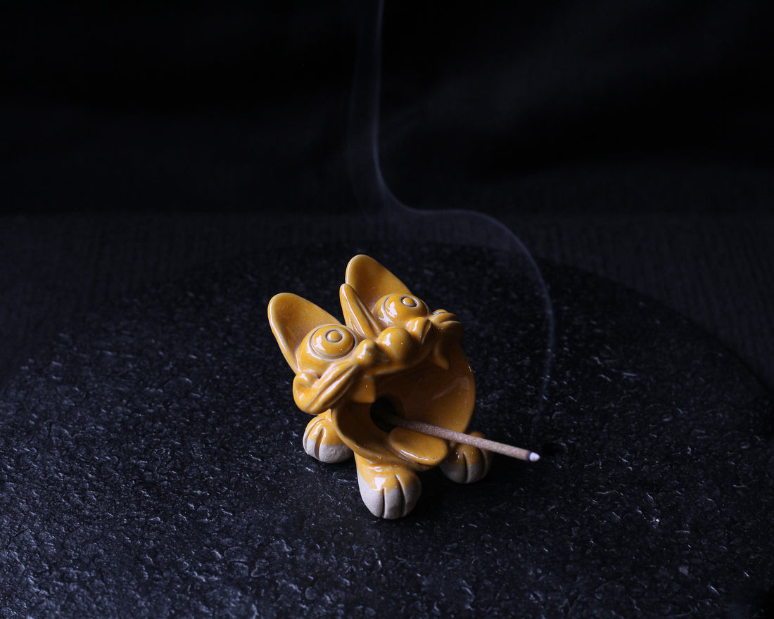 Tangerine Orange mini Wamao 瓦猫 - Incense holder