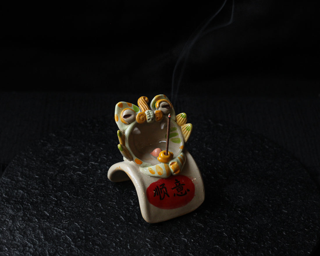 Fortune Wamao 瓦猫 - Incense holder