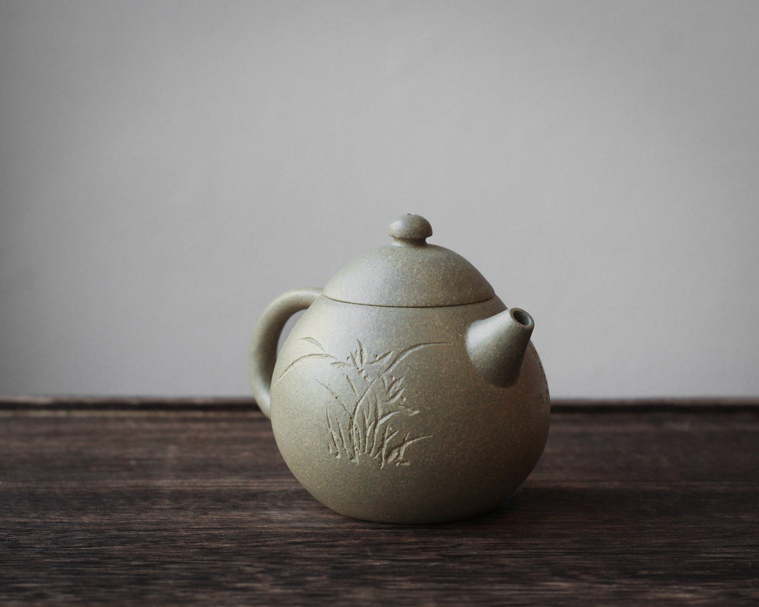 Longdan 龙蛋 - Teiera Yixing in argilla verde Benshanluni