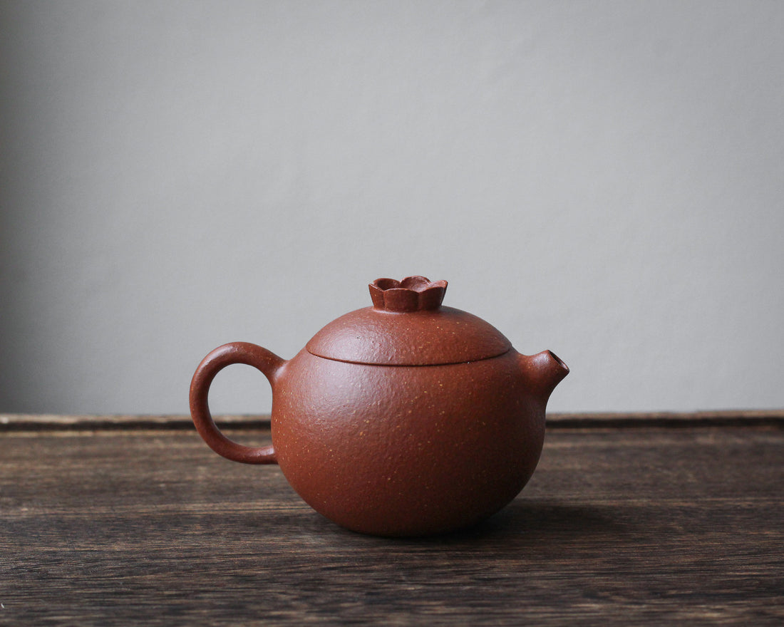 Shi Liu 石榴 - Yixing Teapot in Jiangponi Red Clay