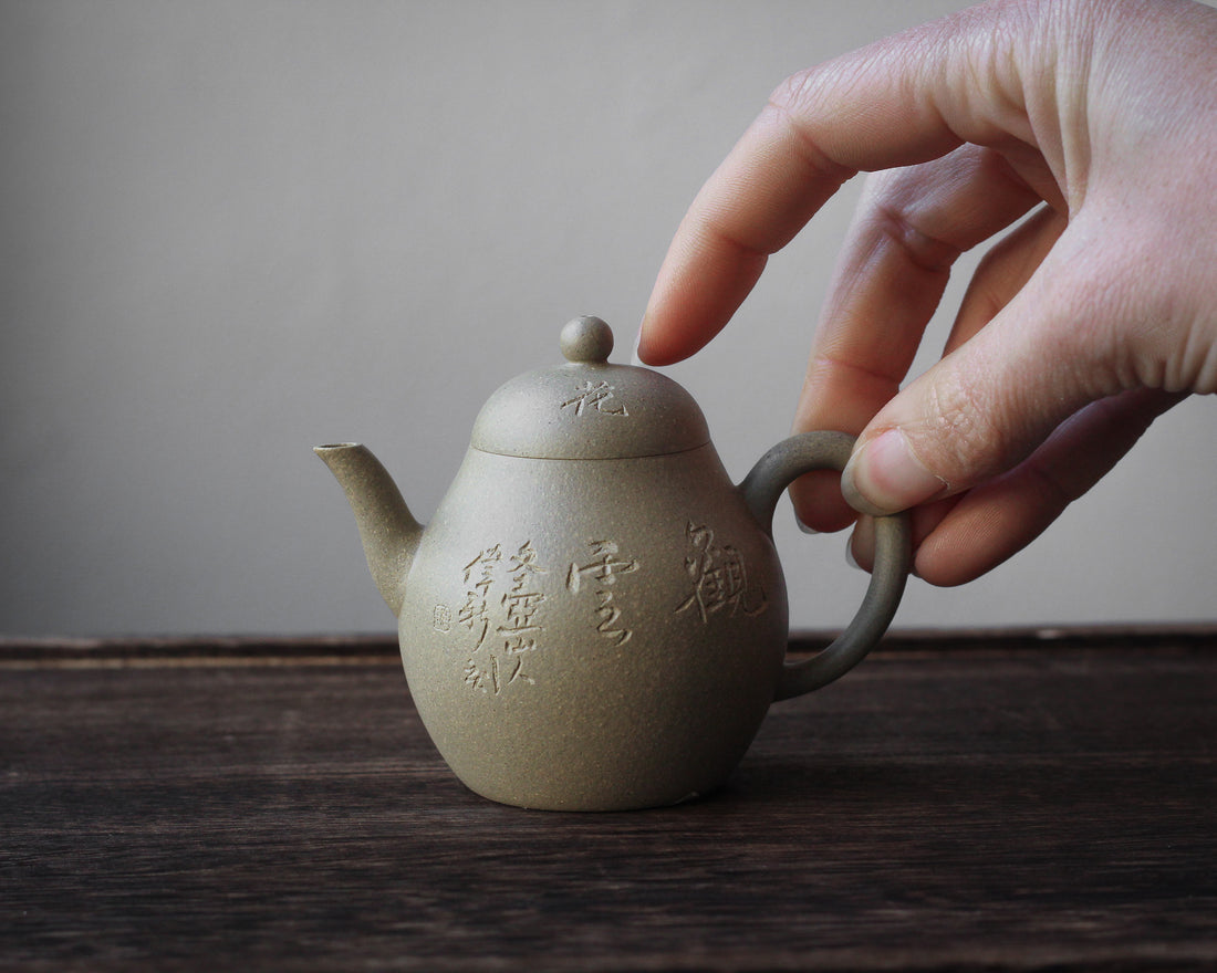 Suxin 素心 - Yixing Teapot in Benshan Lüni Green Clay