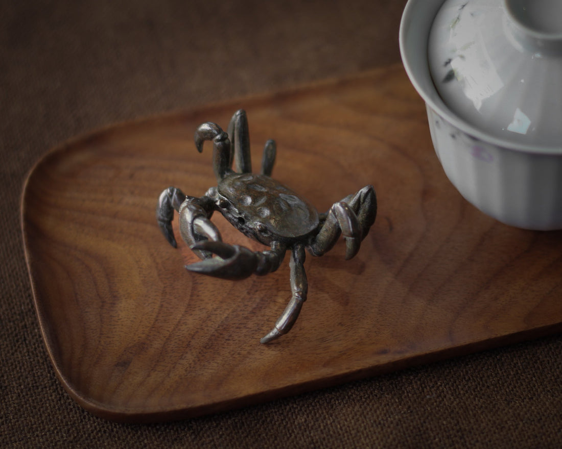 Crab - Teapet - Eastern Leaves
