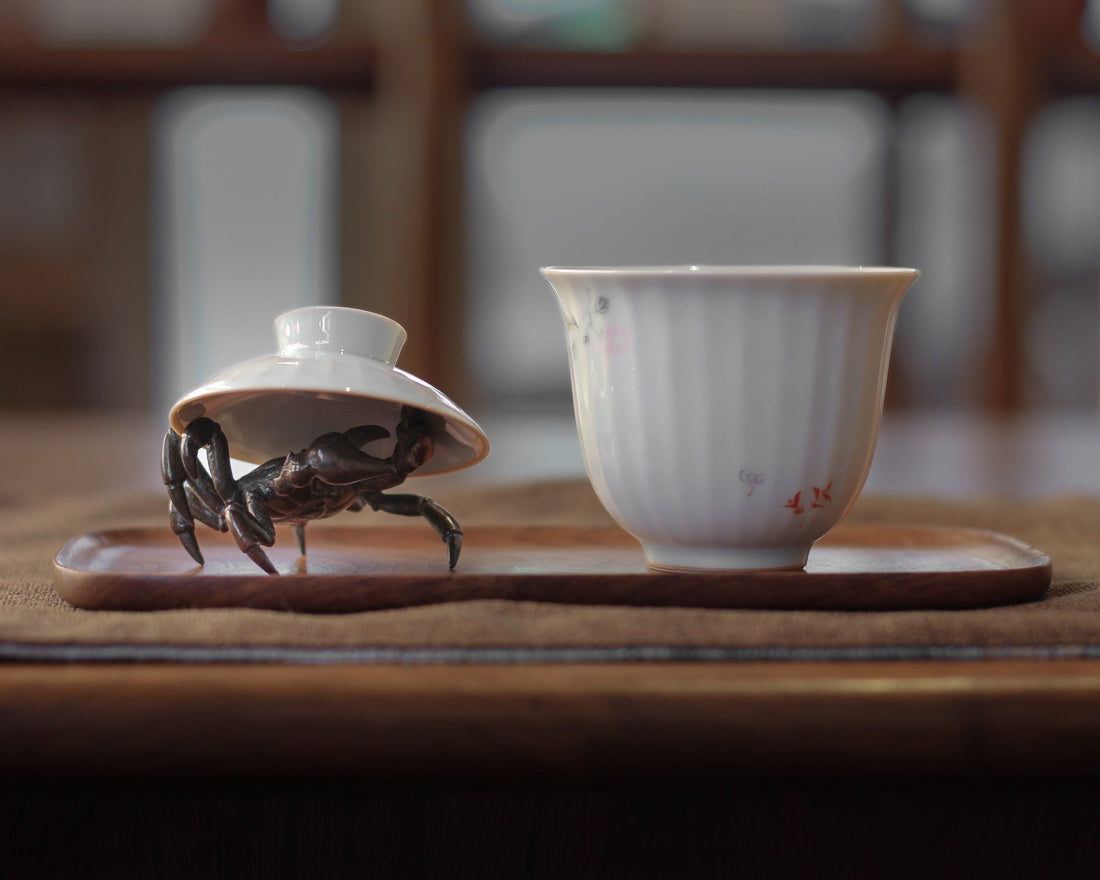 Crab - Teapet - Eastern Leaves