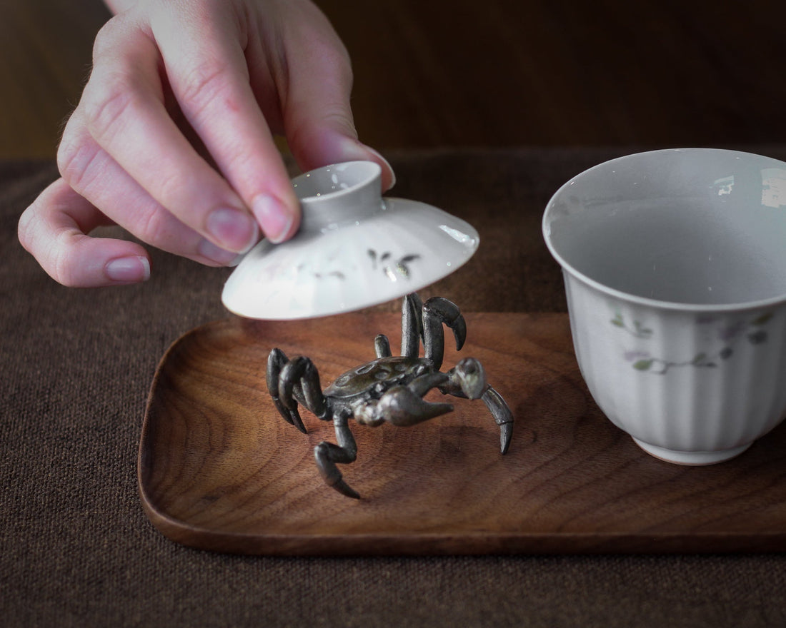 Crab - Teapet - Eastern Leaves