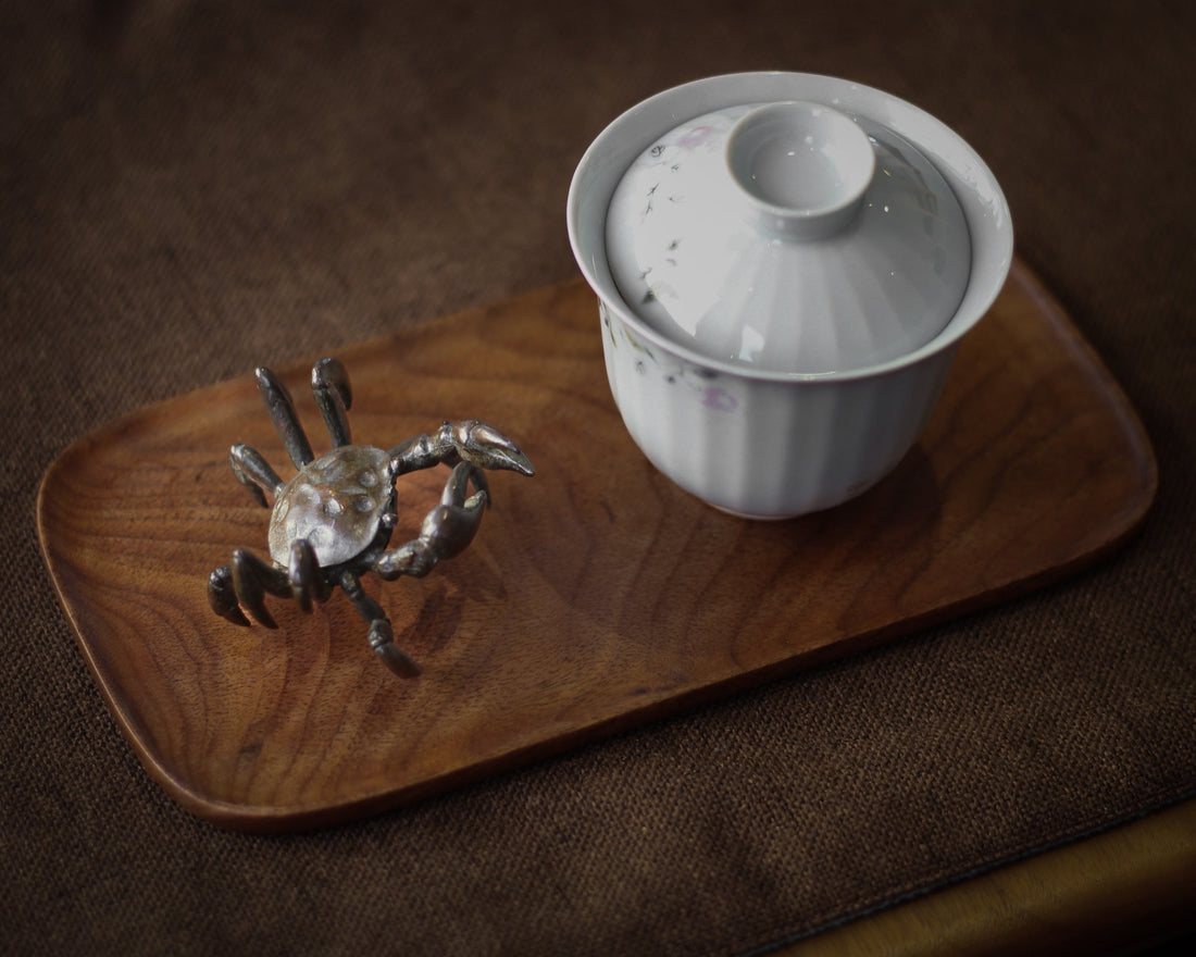 Crab - Teapet - Eastern Leaves