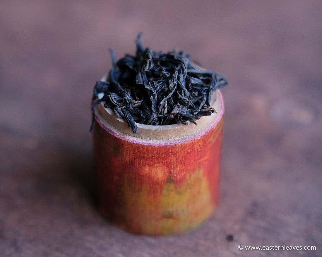 Zhengshan Xiaozhong 正山小种 - Wuyishan Red Tea - Eastern Leaves
